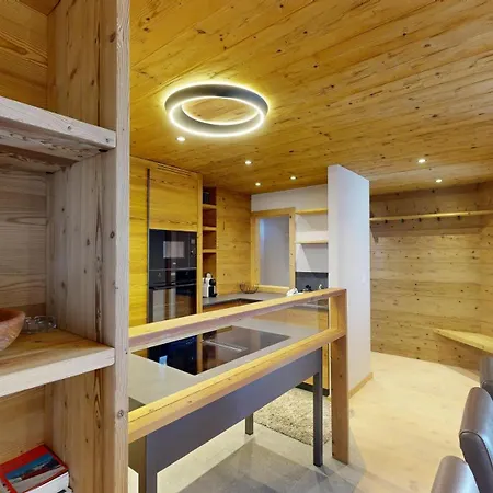 Apartment Skyline 406 St. Moritz