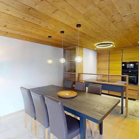 Skyline 406 * St Moritz